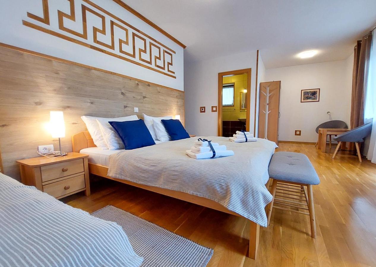 Plitvice Lower Lakes Rooms Plitvica selo Bagian luar foto