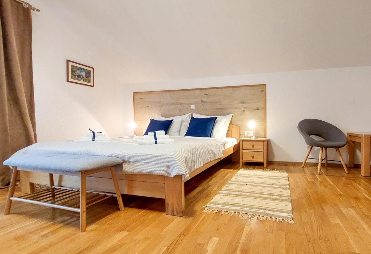 Plitvice Lower Lakes Rooms Plitvica selo Bagian luar foto